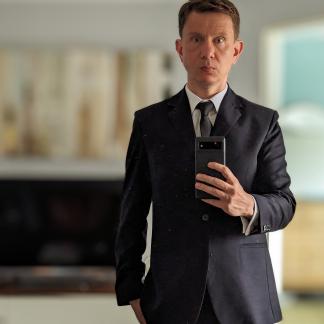 A portrait photo of the website author